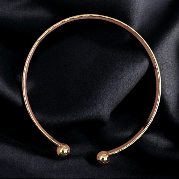 Women’s Gold Plated Bangle adjustable bracelet - Cuff Bracelet - Picture 3 of 5